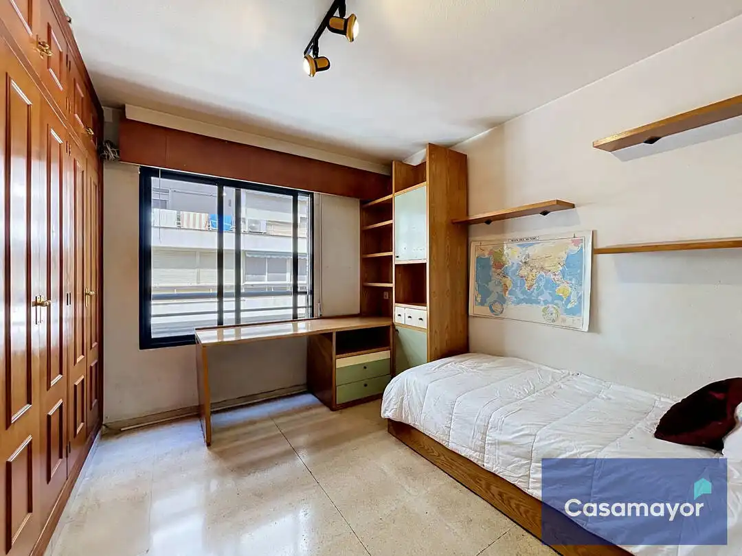 Schlafzimmer von Wohnung zum Verkauf in Alicante / Alacant mit Klimaanlage, Abstellraum und Balkon