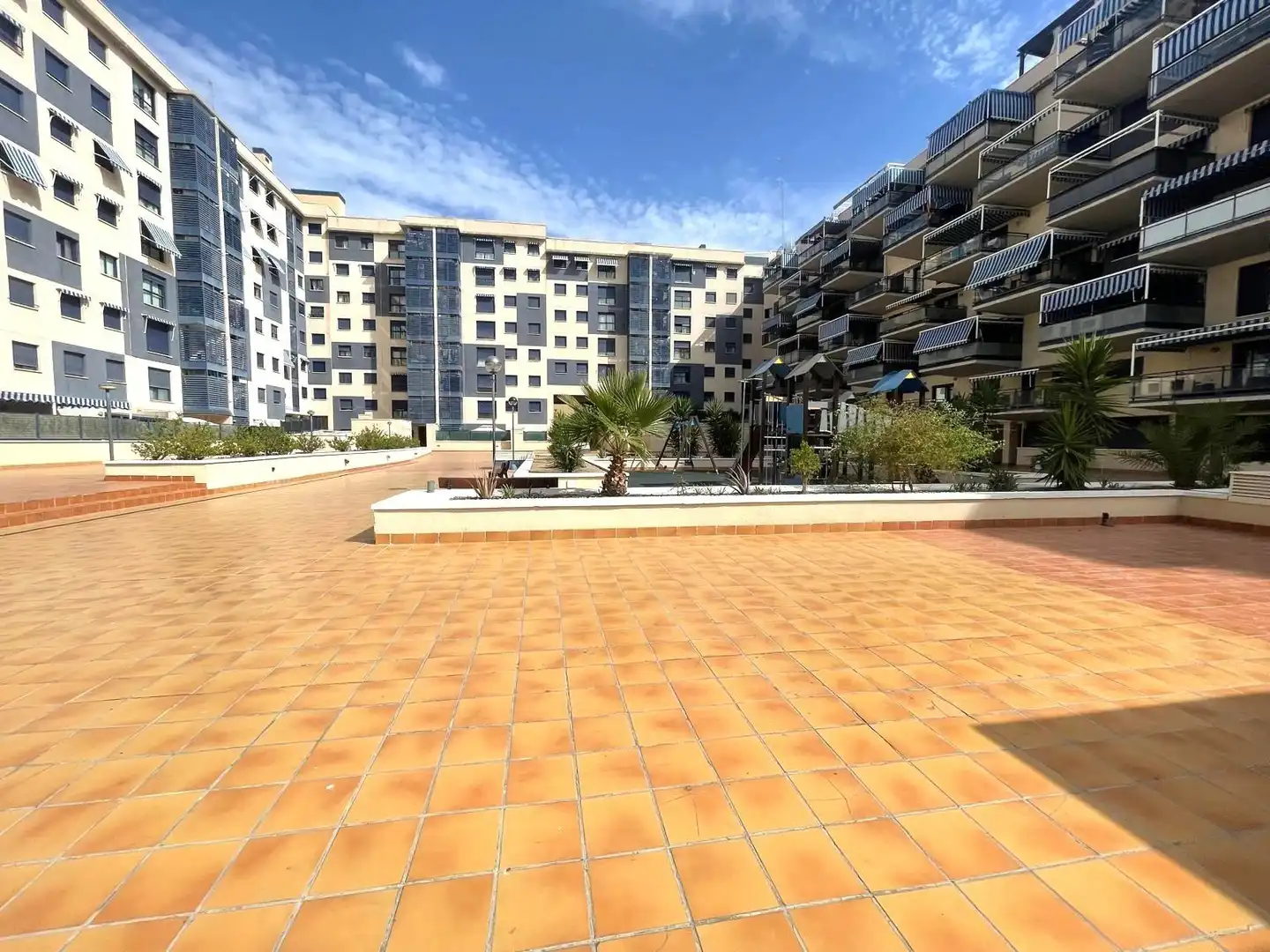 Vista exterior de Piso en venta en Málaga con Aire acondicionado, Calefacción y Jardín privado