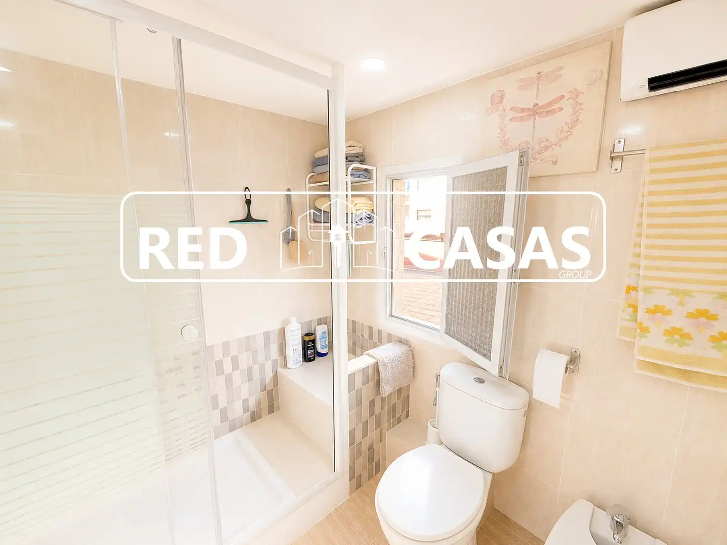 Baño de Piso en venta en Esplugues de Llobregat con Terraza y Trastero