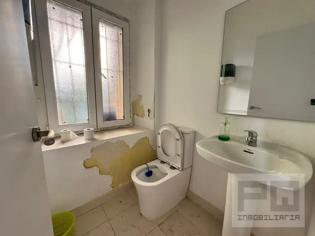 Ground floor for rent in Calle Arevalo, Centro