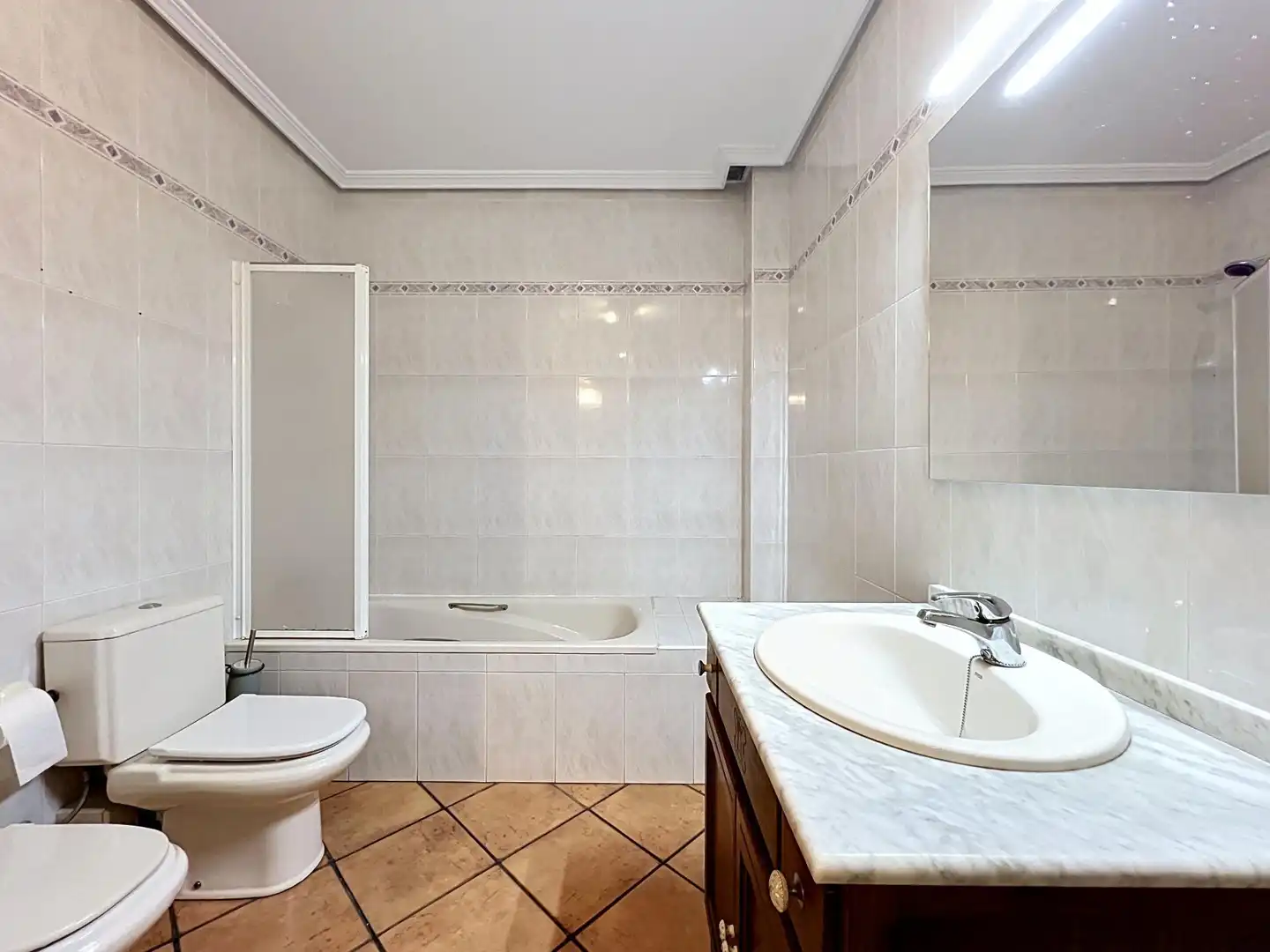 Bathroom of Detached homes for sale in Roquetas de Mar