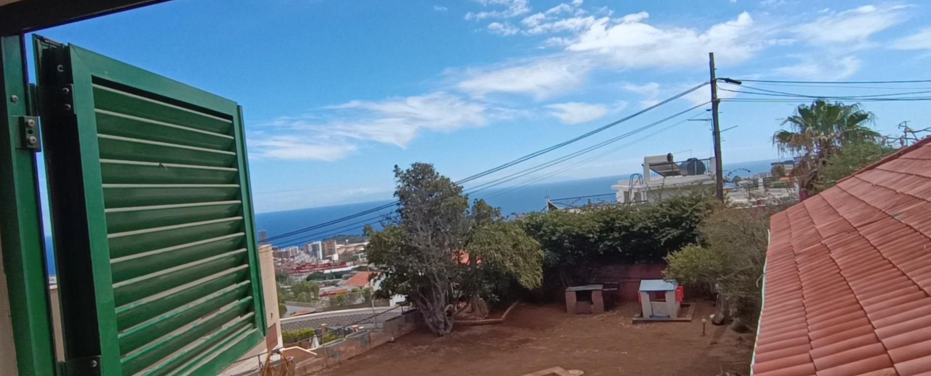 Vista exterior de Casa o chalet en venta en  Santa Cruz de Tenerife Capital con Aire acondicionado, Jardín privado y Terraza