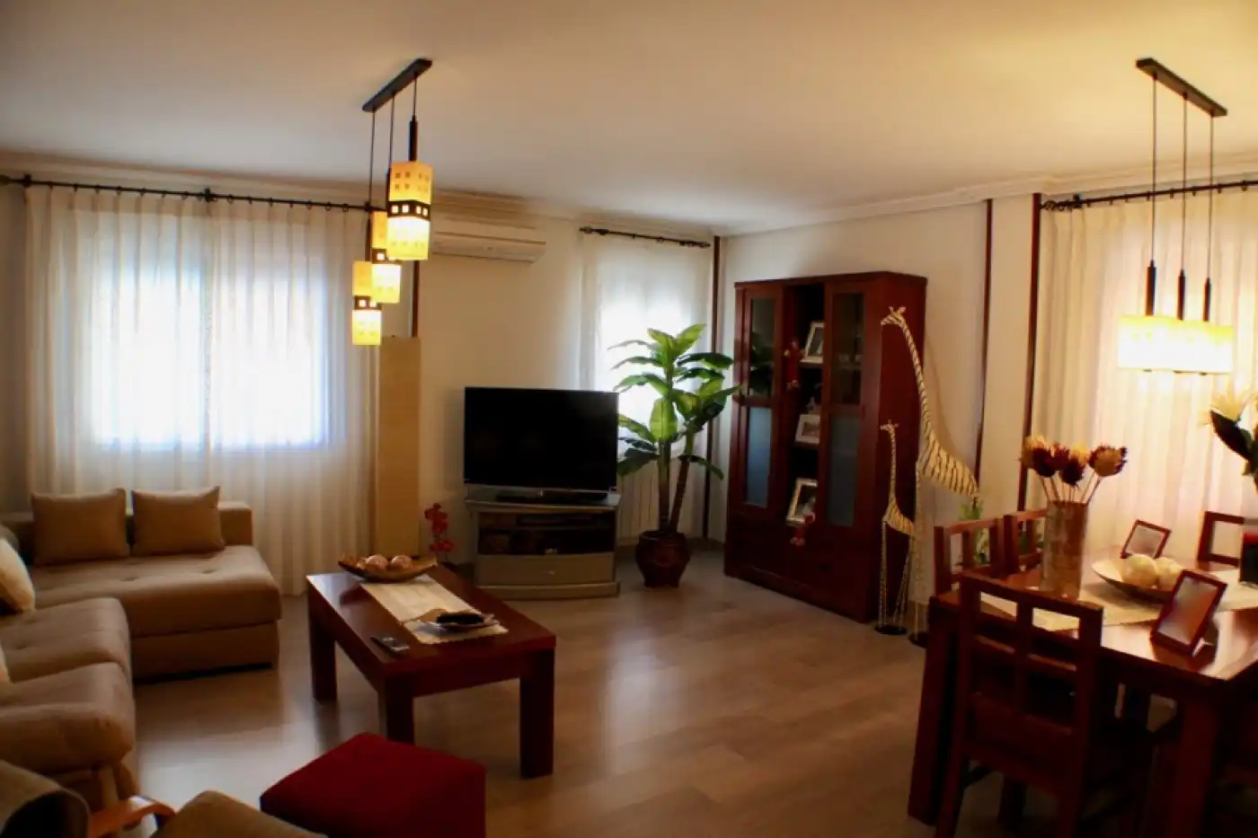 Sala d'estar de Casa o xalet en venda en La Nucia amb Aire condicionat, Calefacció i Terrassa