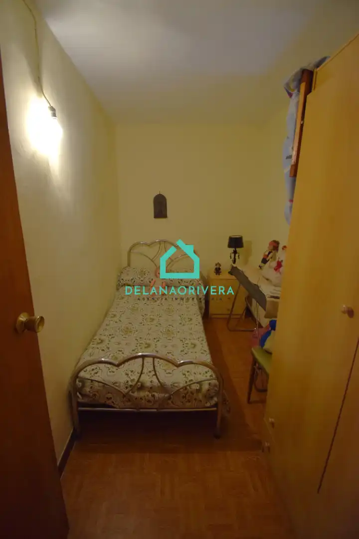 Habitación de Casa o chalet en venta en Molina de Aragón con Calefacción, Jardín privado y Trastero