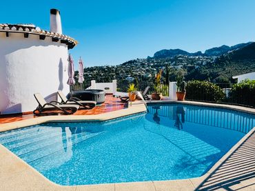Villa con balcone in vendita a Pego