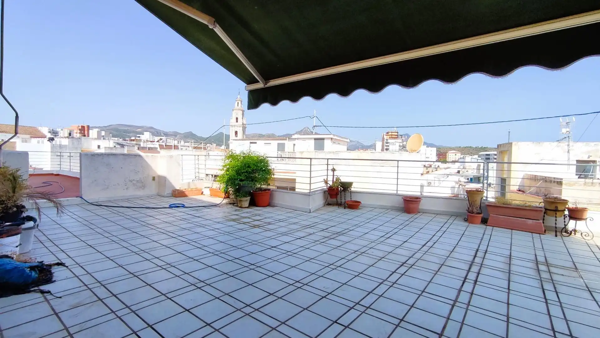 Penthouse with lift for sale in Carrer CARMELITES DE LES