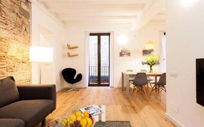 Living room of Flat for sale in  Barcelona Capital  with Air Conditioner, Heating and Balcony