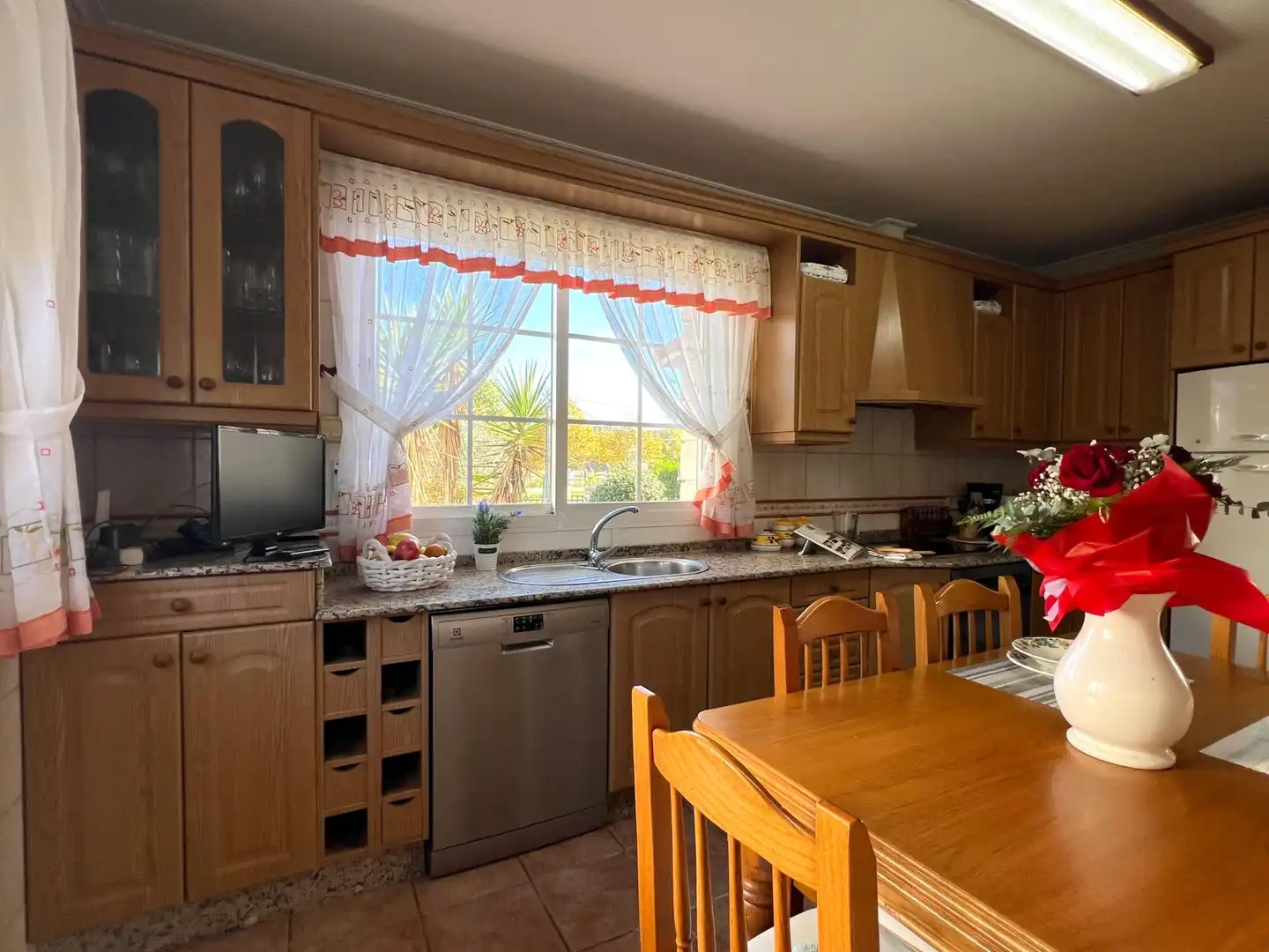Kitchen of Houses for sale in Bergondo, A Coruña