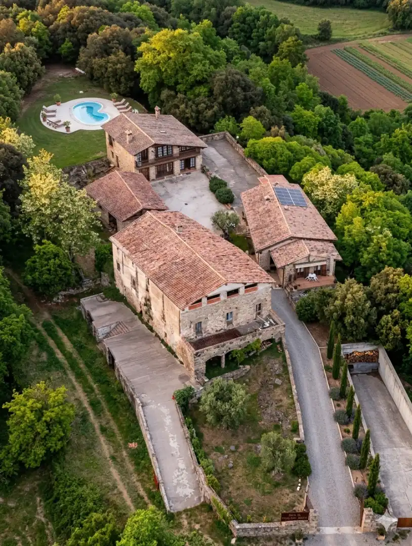 Außenansicht von Country house zum Verkauf in Sant Joan Les Fonts mit Klimaanlage, Heizung und Privatgarten