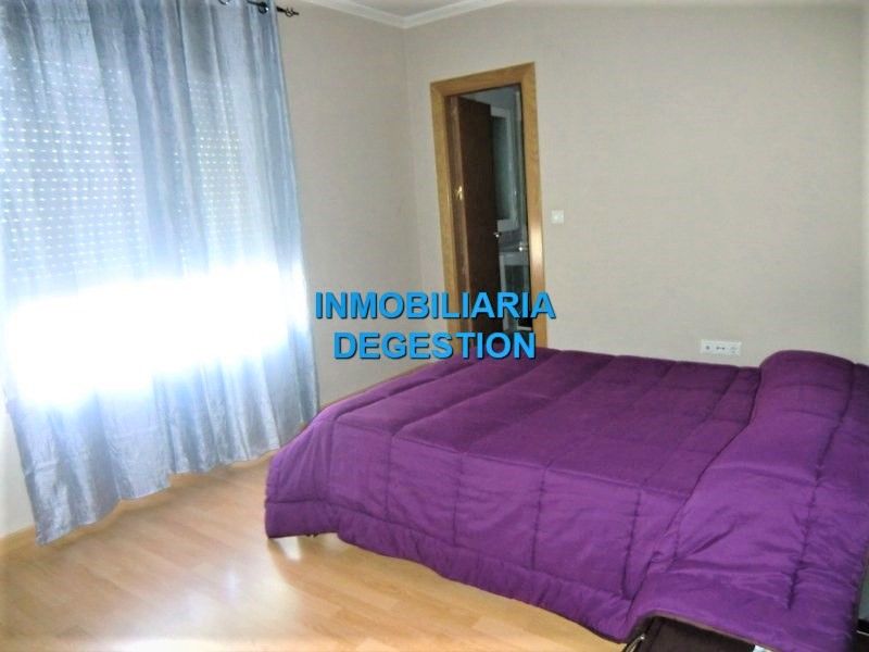 Flat to rent in Calle Tetuán, Centro ciudad