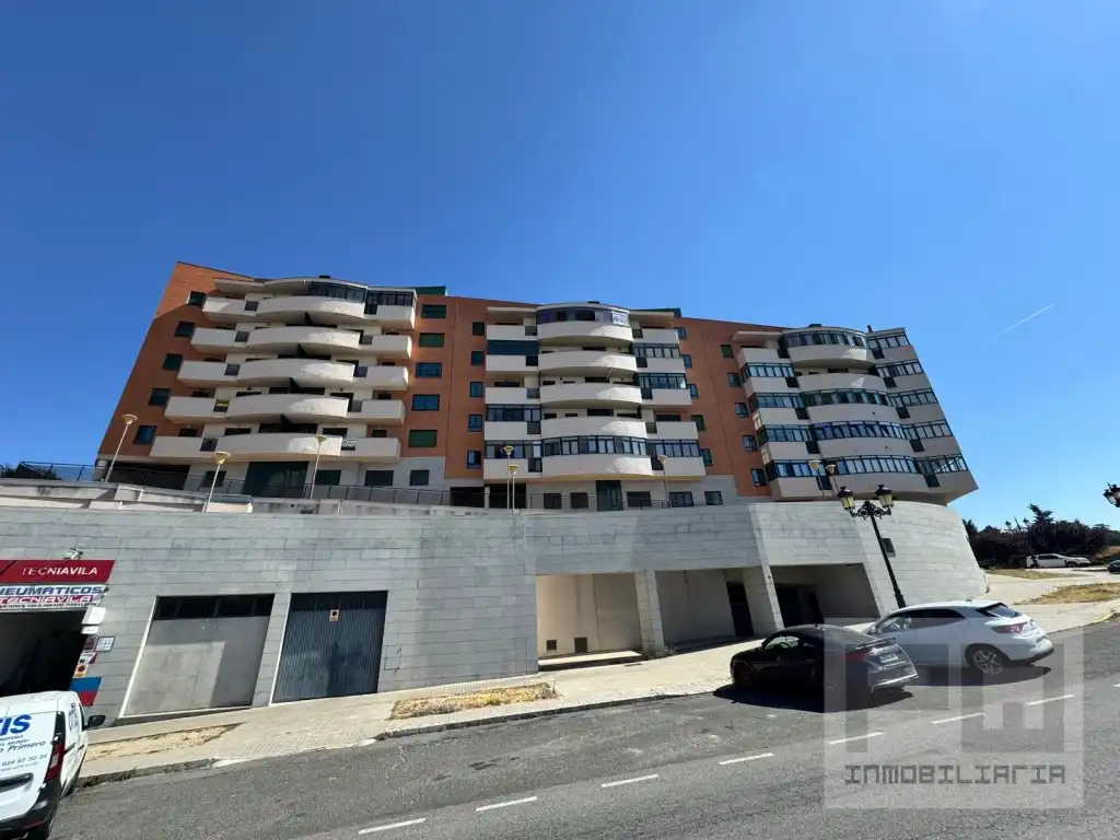 Vista exterior de Piso en venta en Ávila