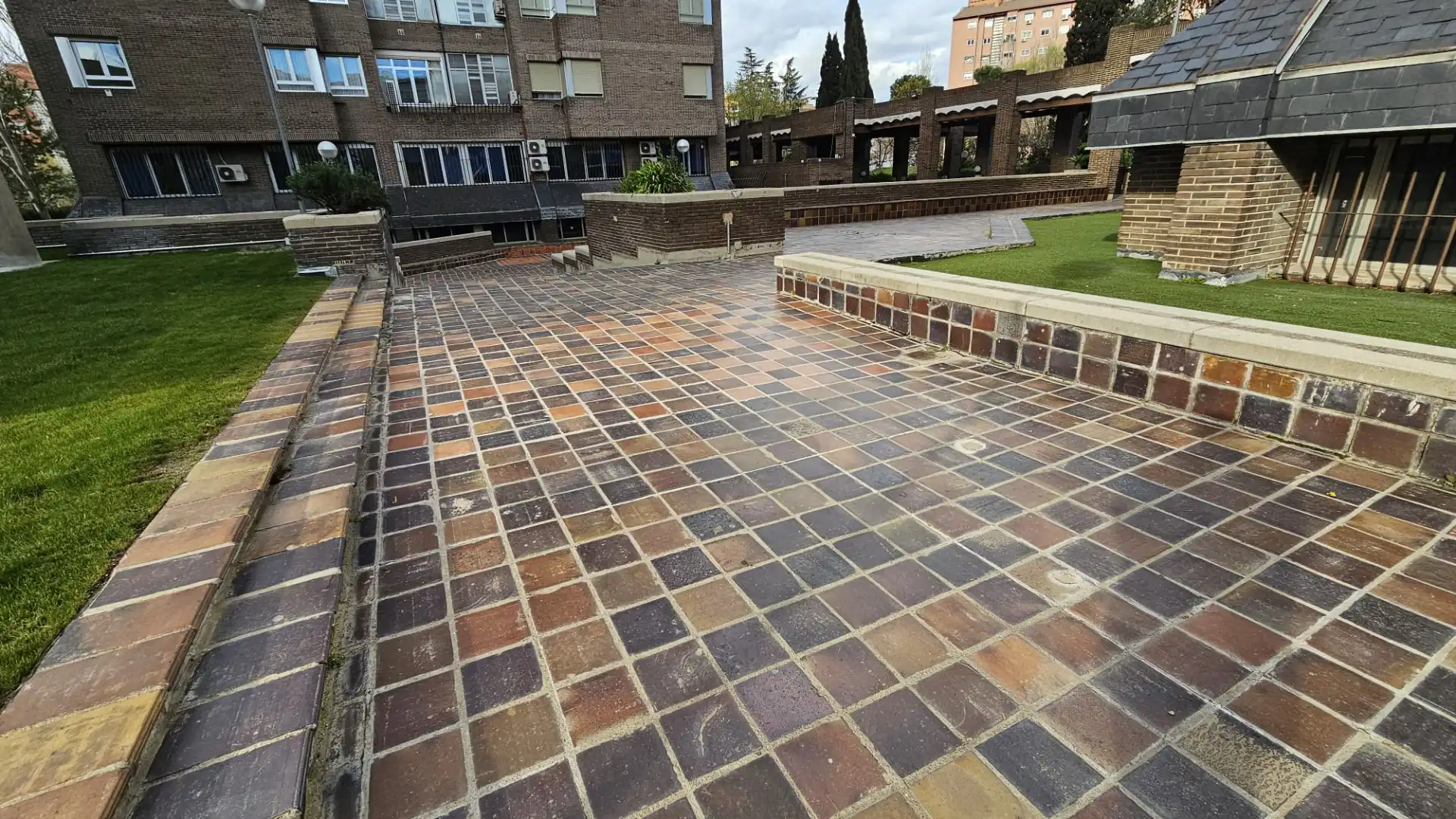 Terraza de Piso en venta en Madrid con Aire acondicionado, Calefacción y Jardín privado