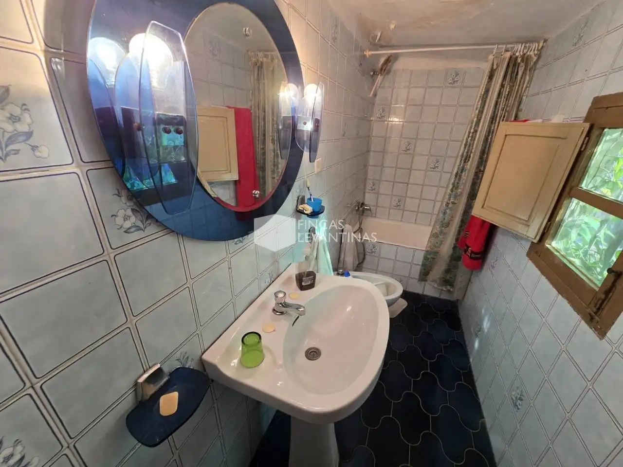 Bathroom of Houses for sale in San Vicente del Raspeig / Sant Vicent del Raspeig  with Private garden, Terrace and Furnished