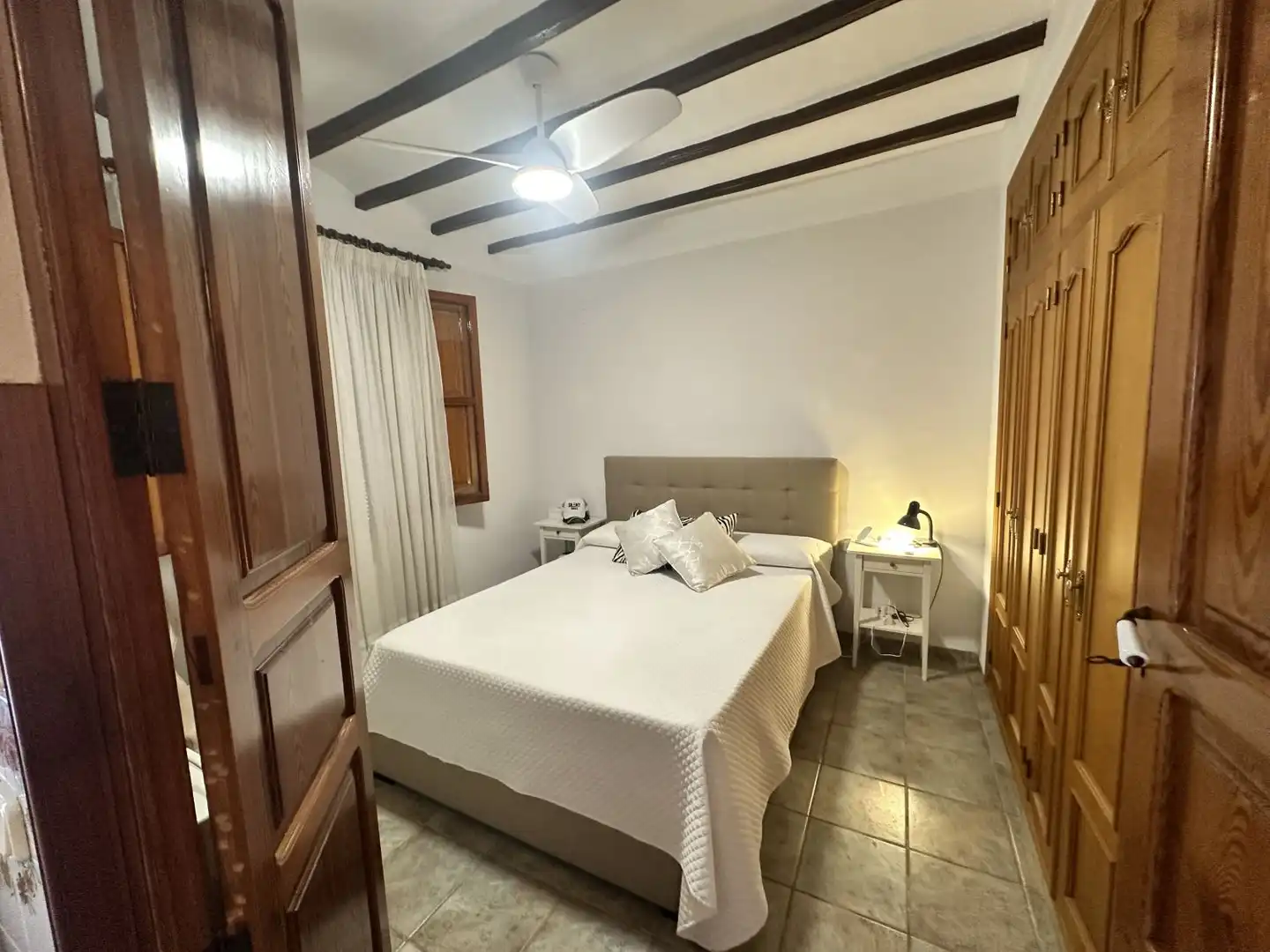 Dormitori de Casa o xalet en venda en Algar de Palància amb Calefacció, Terrassa i Balcó