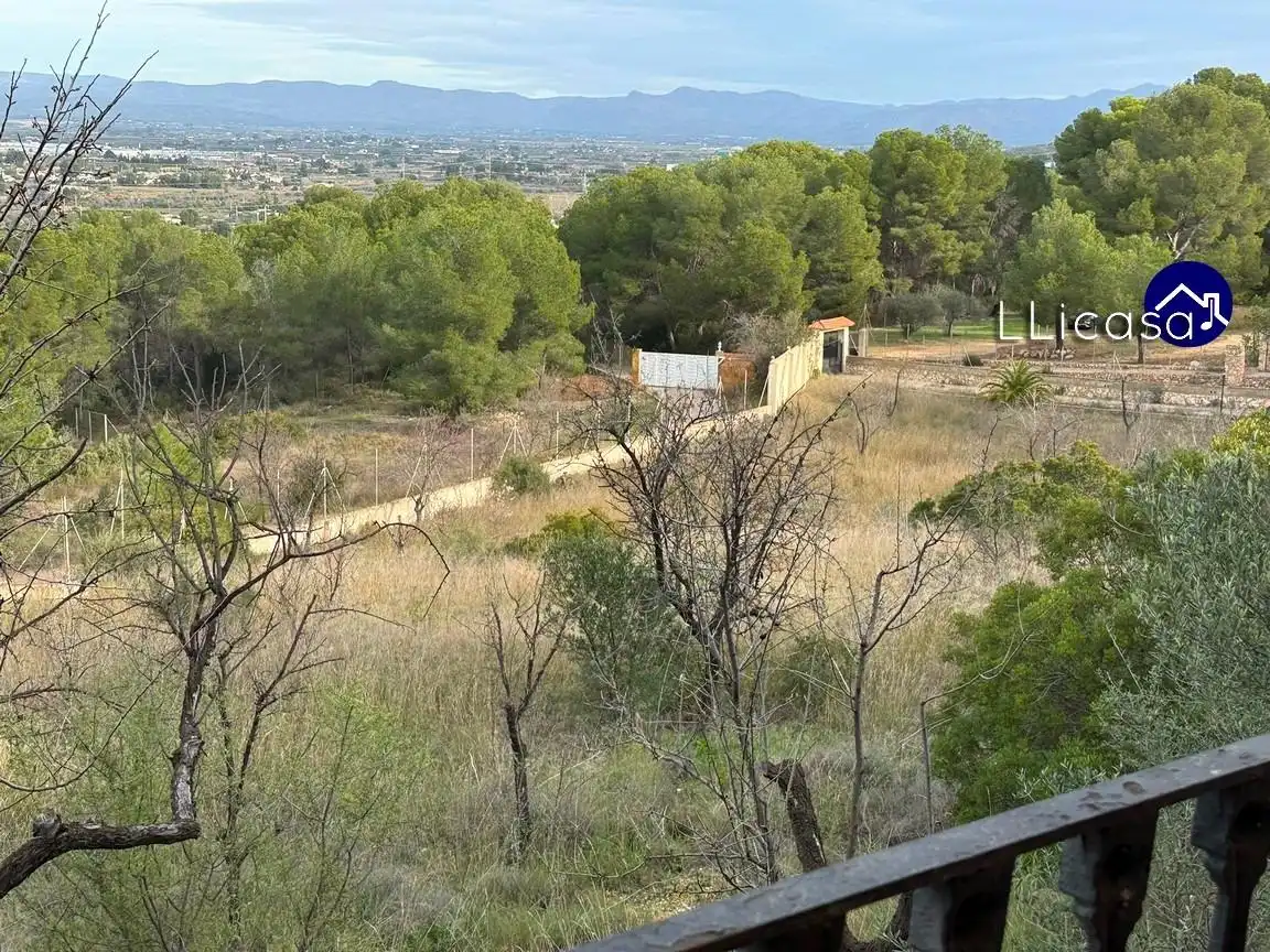 Casa o chalet en venta en Llíria con Jardín privado, Terraza y Trastero