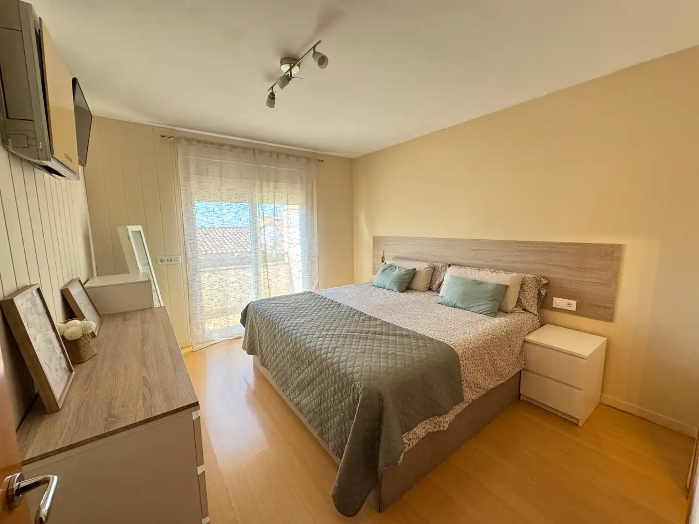 Habitación de Casa o chalet en venta en Palau-saverdera con Aire acondicionado, Calefacción y Jardín privado