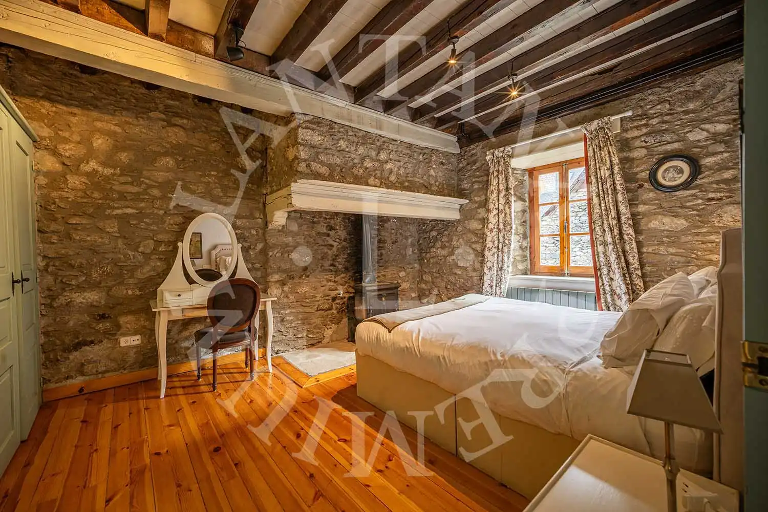 Habitación de Finca rústica en venta en Vielha e Mijaran con Calefacción, Jardín privado y Parquet