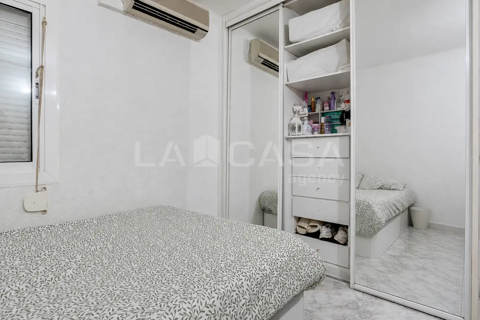 Bedroom of Flat for sale in L'Hospitalet de Llobregat  with Balcony