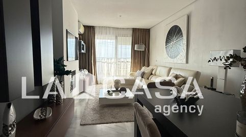 Foto 4 de Àtic en venda a Avenida San Bernabé St-4, San Bernabé, Algeciras