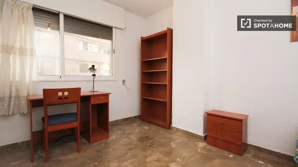 Room in Granada, Granada