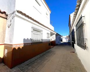 Vista exterior de Casa adosada en venda en Jerez de la Frontera amb Aire condicionat, Terrassa i Moblat