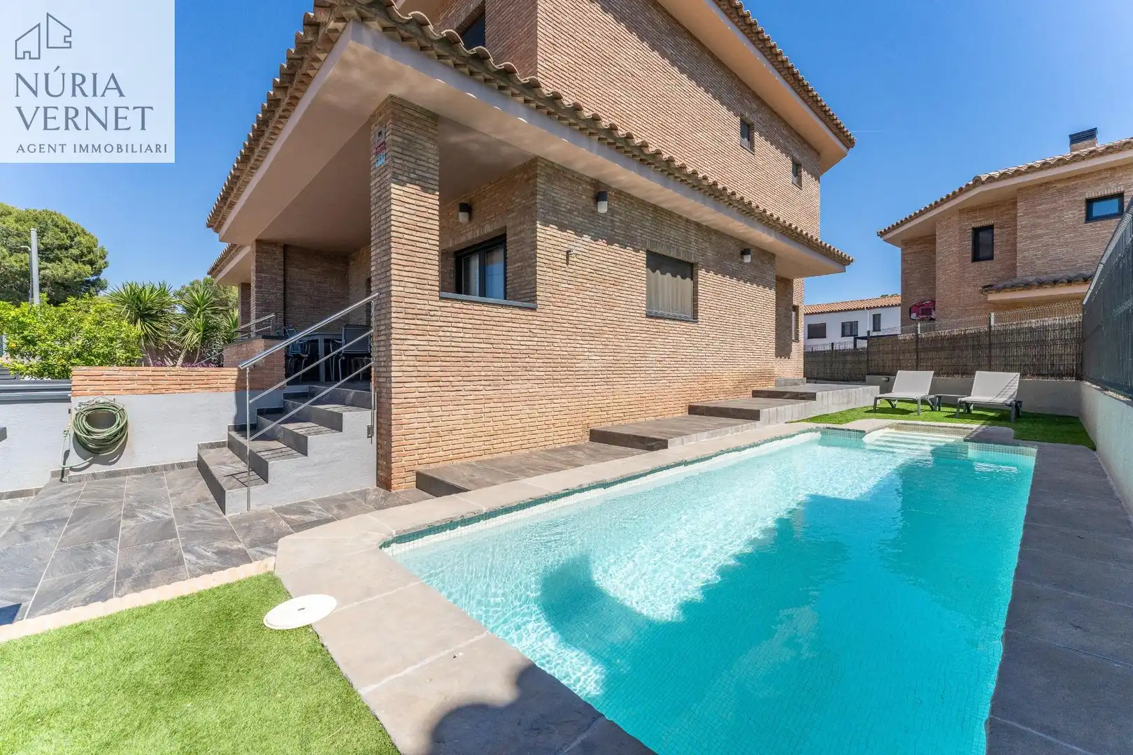 Piscina de Casa adosada en venda en Reus amb Calefacció, Jardí privat i Terrassa