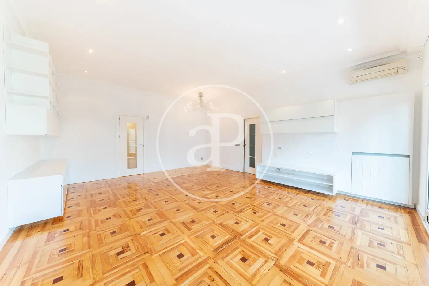 Sala d'estar de Pis de lloguer en Madrid amb Aire condicionat, Calefacció i Terrassa