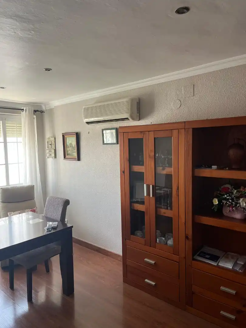 Piso de alquiler en Badajoz con Aire acondicionado, Calefacción y Parquet