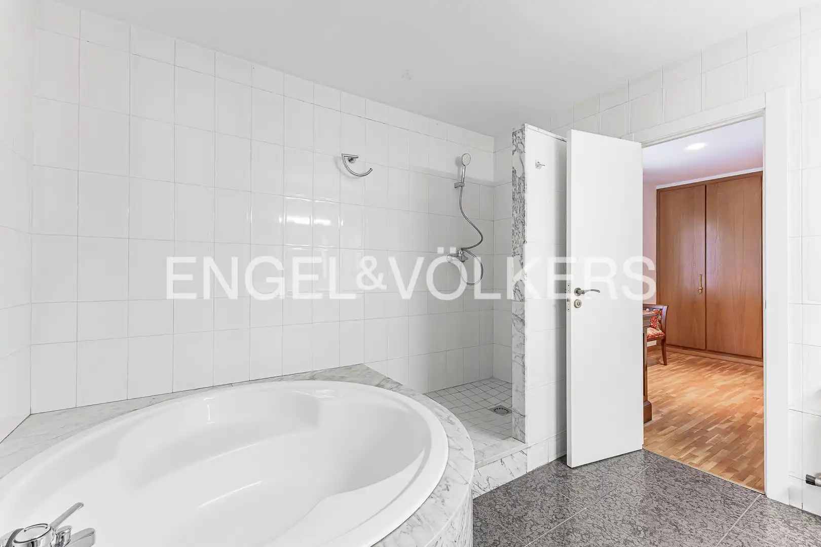 Bathroom of Detached homes for sale in Sant Cugat del Vallès  with Air Conditioner, Heating and Private garden