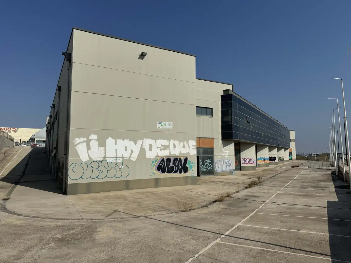 Industrial building for sale in CALLE SISALLO, imagen 7