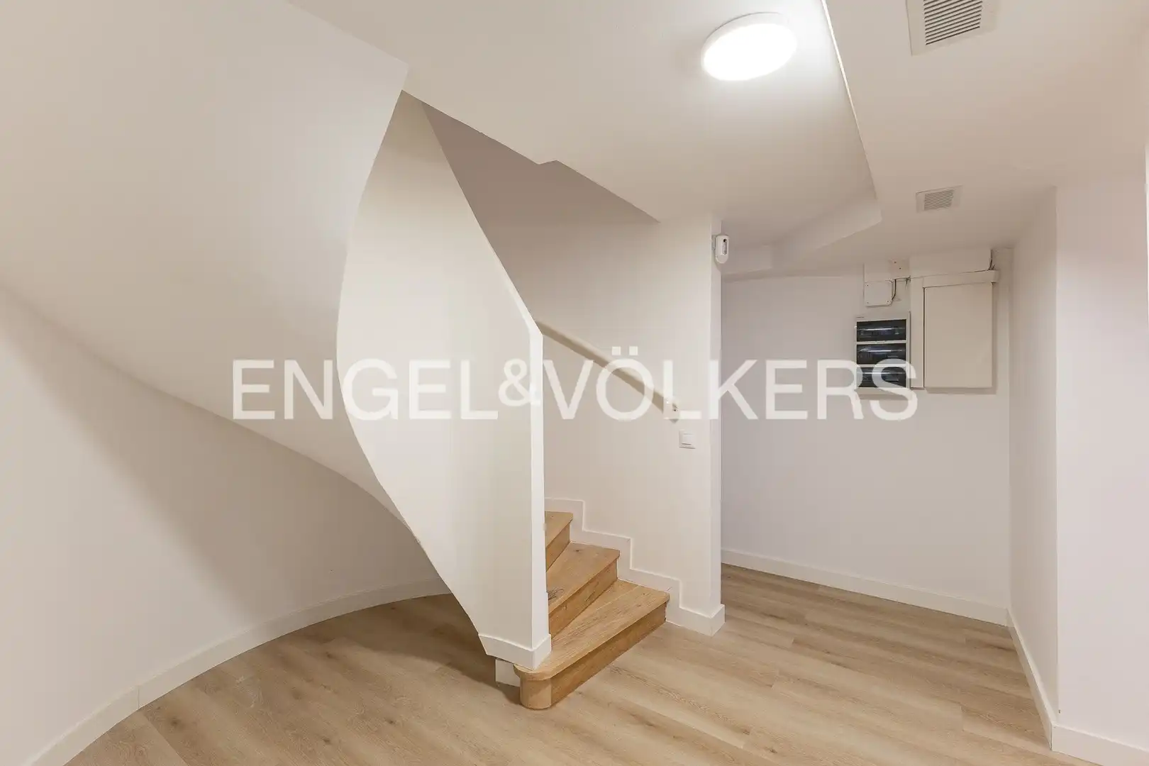 Houses for rent in Madrid  with Air Conditioner, Heating and Private garden