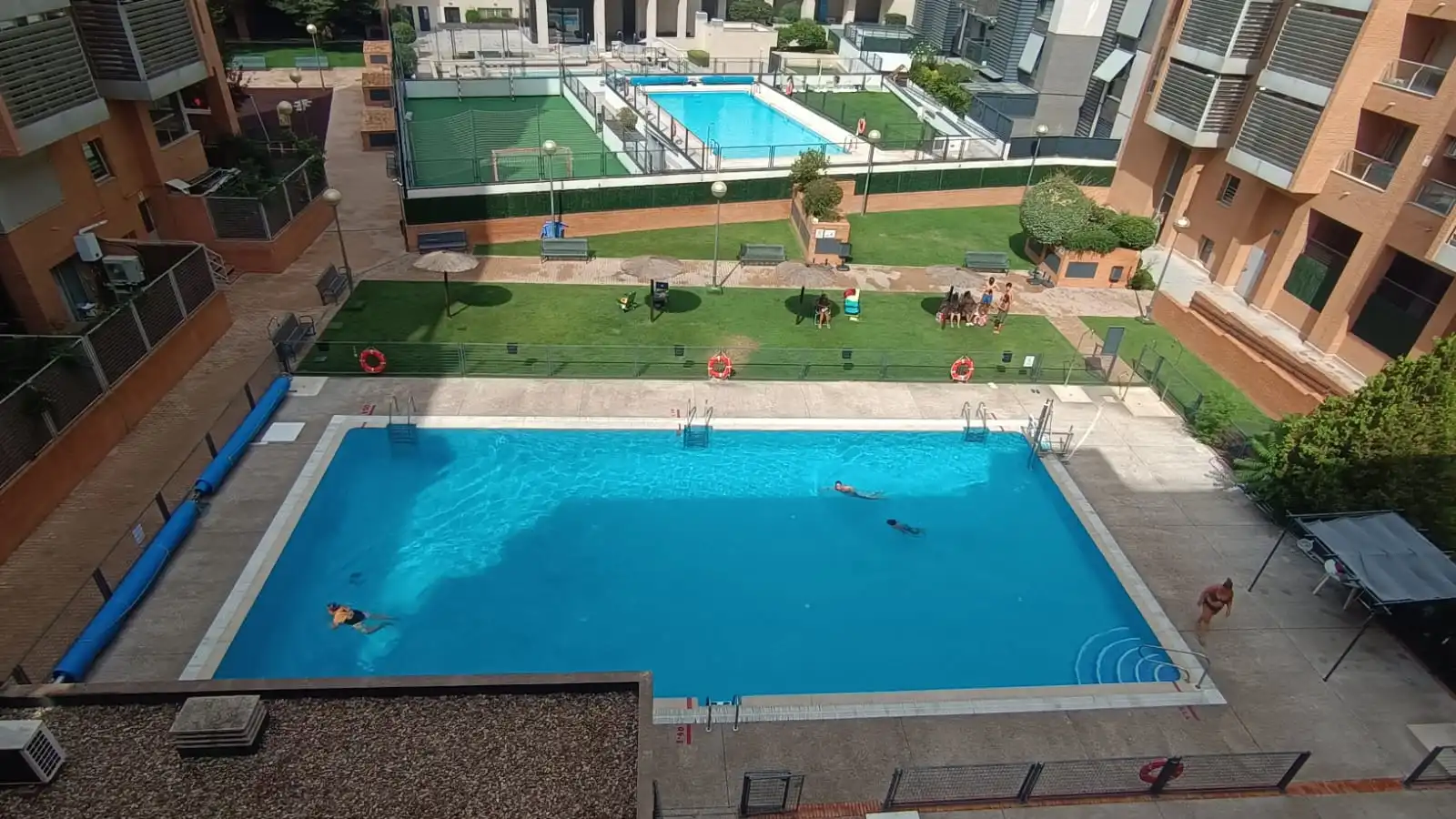 Piscina de Piso en venta en Madrid con Aire acondicionado, Calefacción y Trastero