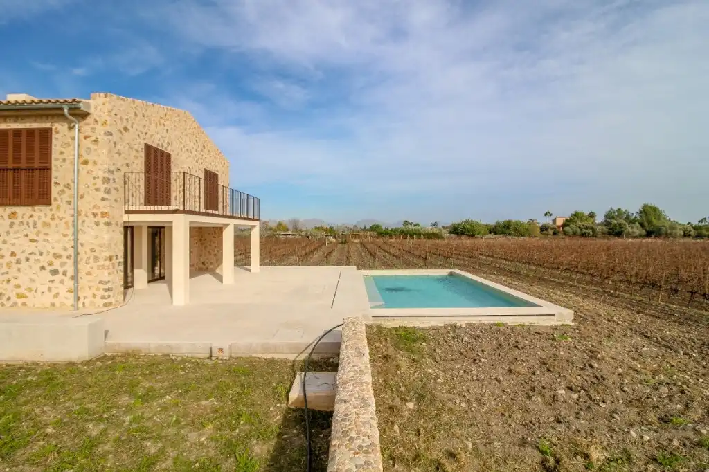 Piscina de Finca rústica en venda en Alcúdia amb Aire condicionat, Calefacció i Jardí privat