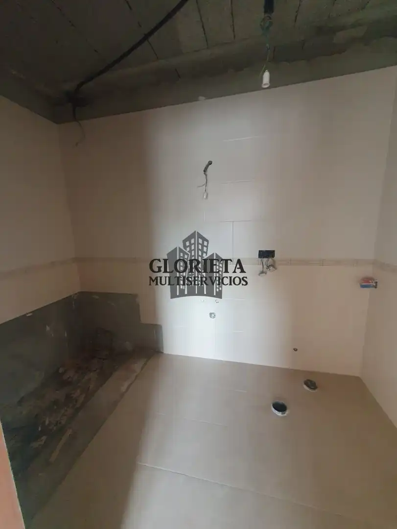 Casa adosada en venta en Vigo  con Calefacción, Parquet y Terraza
