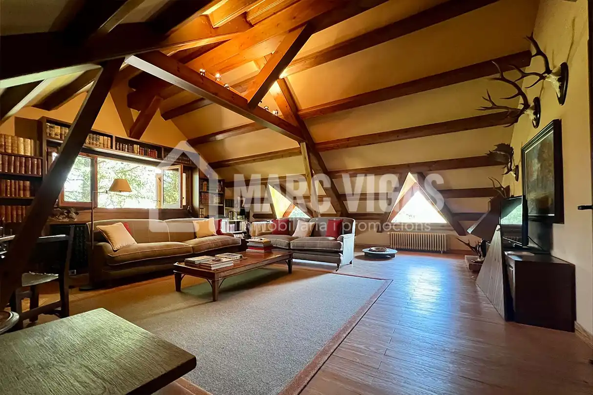 Sala de estar de Casa o chalet en venta en Viladrau con Aire acondicionado, Calefacción y Jardín privado