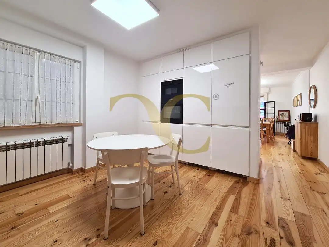 Cocina de Piso en venta en Gijón  con Calefacción, Terraza y Balcón