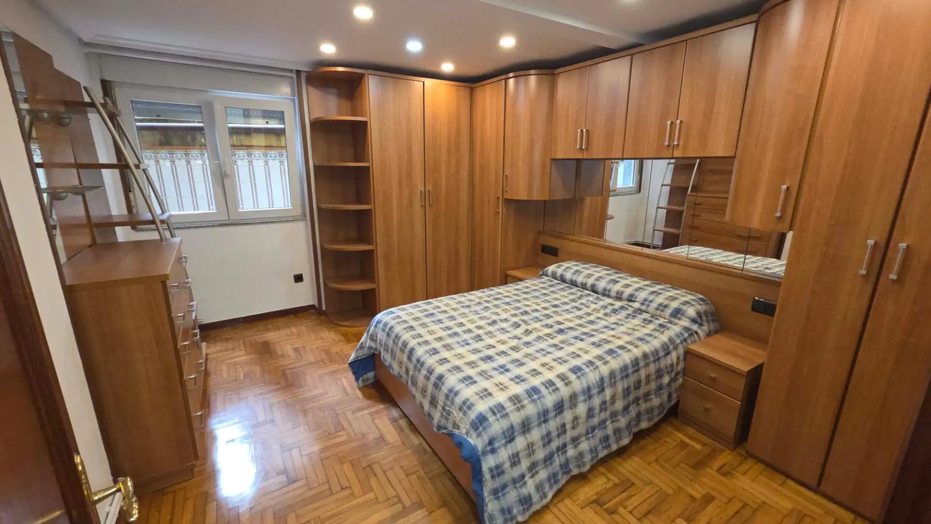 Schlafzimmer von Wohnung zum Verkauf in San Martín del Rey Aurelio mit Heizung, Parkett und Terrasse
