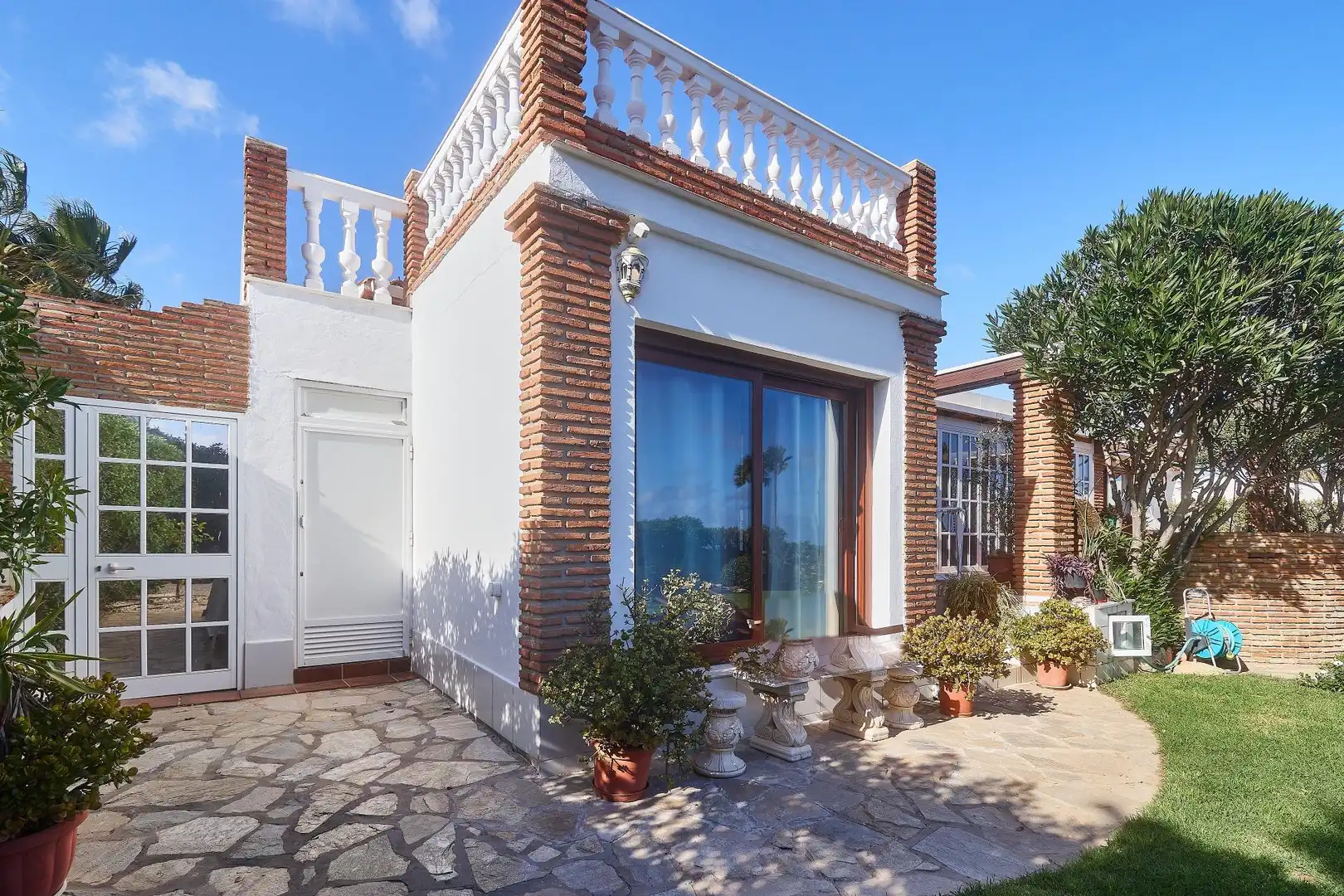 Casa o xalet en venda a El Faro de Calaburra - Chaparral