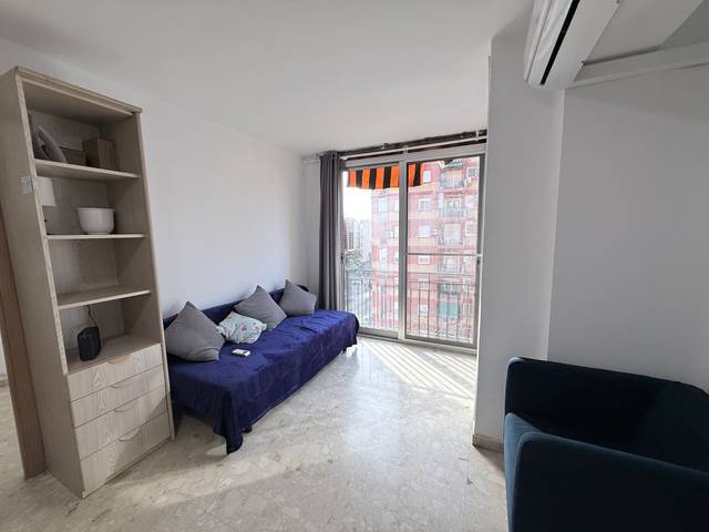 Piso en Venta en Carrer de l'Explorador Andrés en Ciutat Jardí