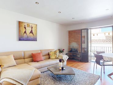 Wohnung mit Balkon zum Verkauf in Carrer dels Cavallers