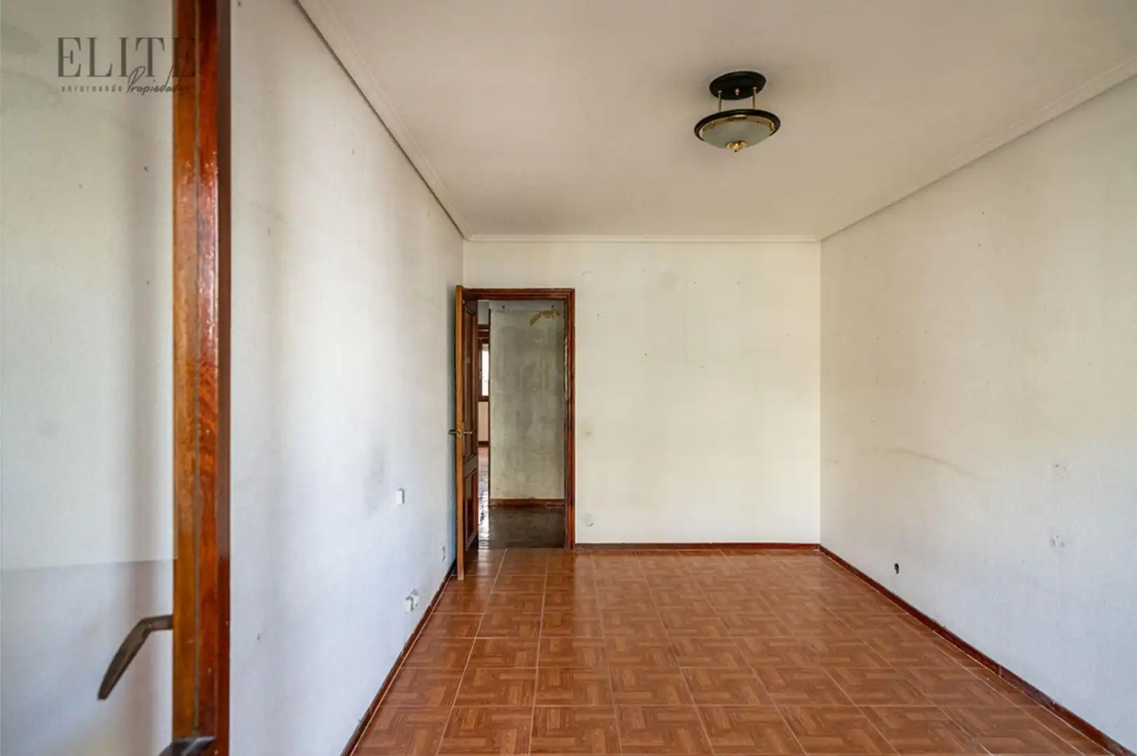 Sala d'estar de Pis en venda en Santander amb Calefacció i Parquet