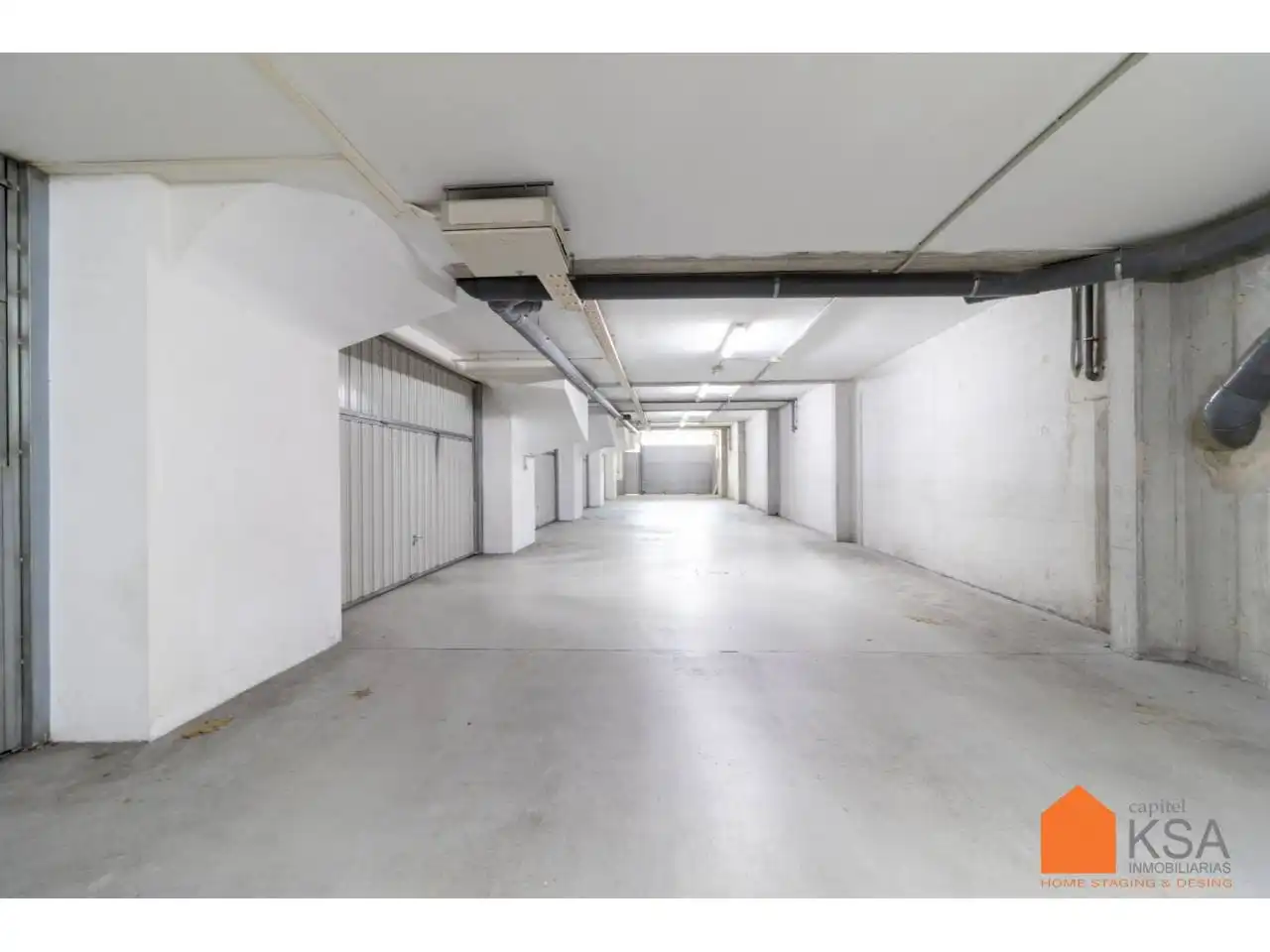 Parking de Casa adosada en venta en Santiago de Compostela  con Jardín privado, Parquet y Terraza