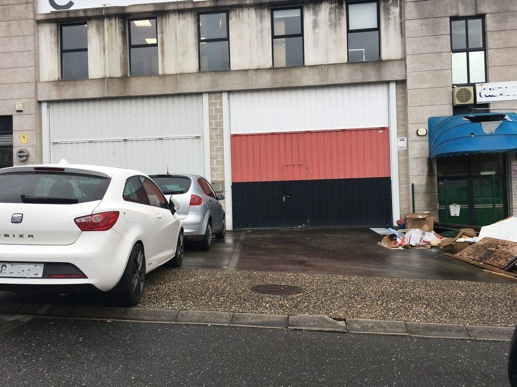 Aparcament de Nau industrial en venda en Ames