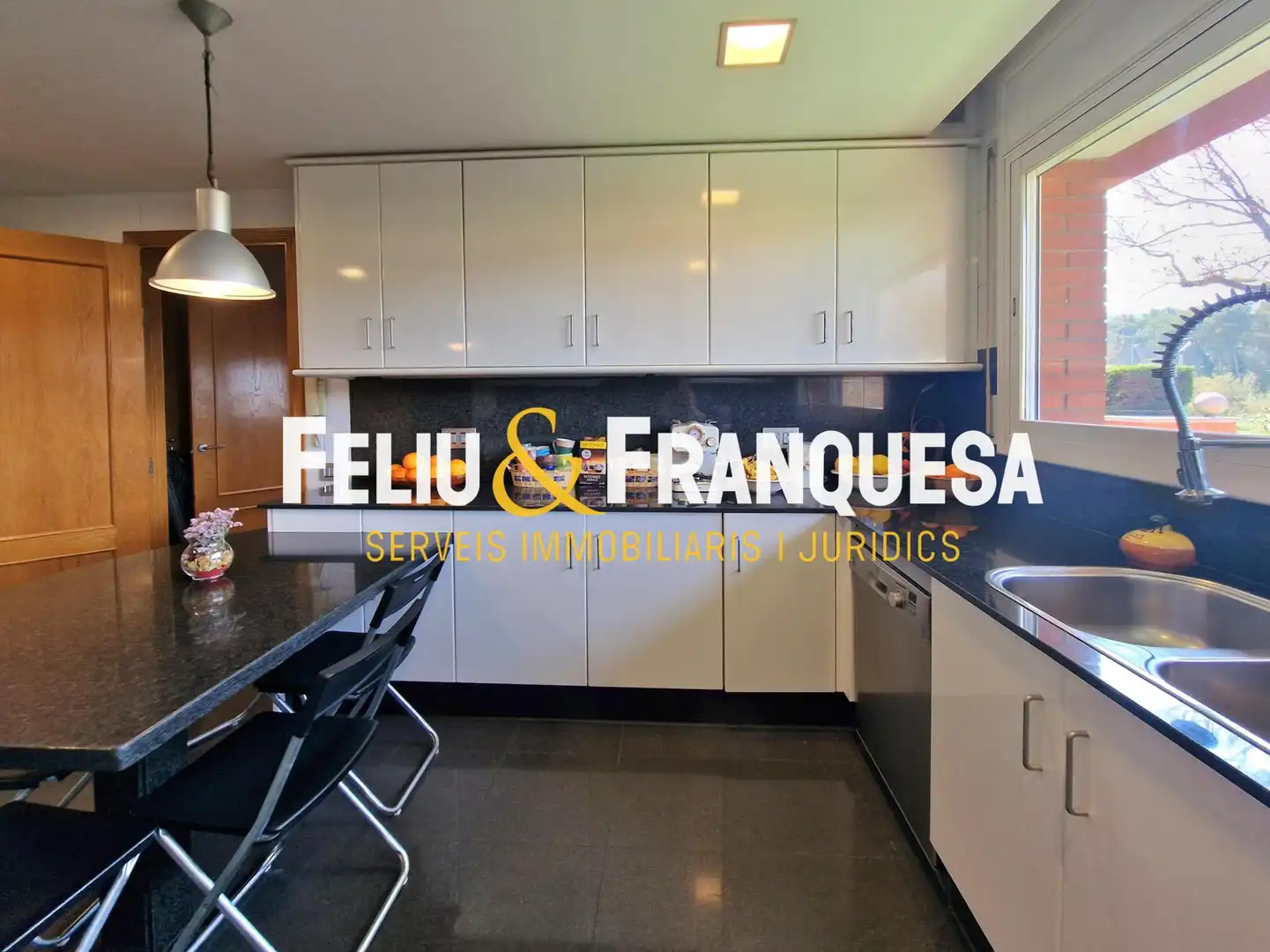 Kitchen of Houses for sale in Sant Cugat del Vallès  with Heating, Private garden and Terrace
