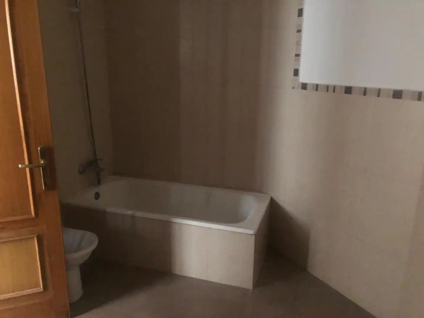 Baño de Casa adosada en venta en Mijas con Aire acondicionado, Calefacción y Jardín privado