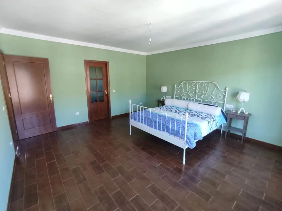 Dormitori de Casa o xalet en venda en Serradilla amb Aire condicionat