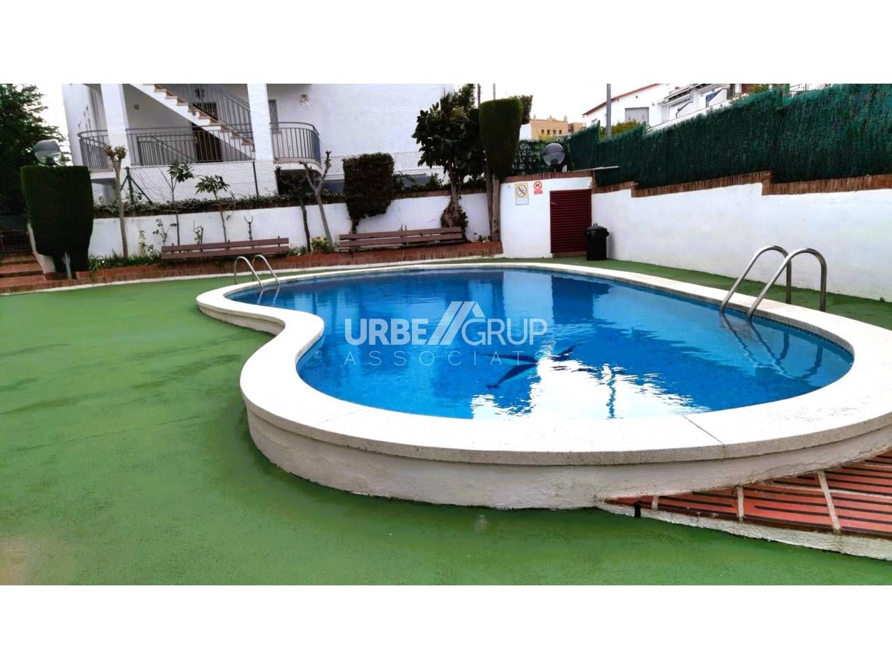 Piscina de Casa o xalet en venda en Torredembarra amb Aire condicionat, Calefacció i Terrassa