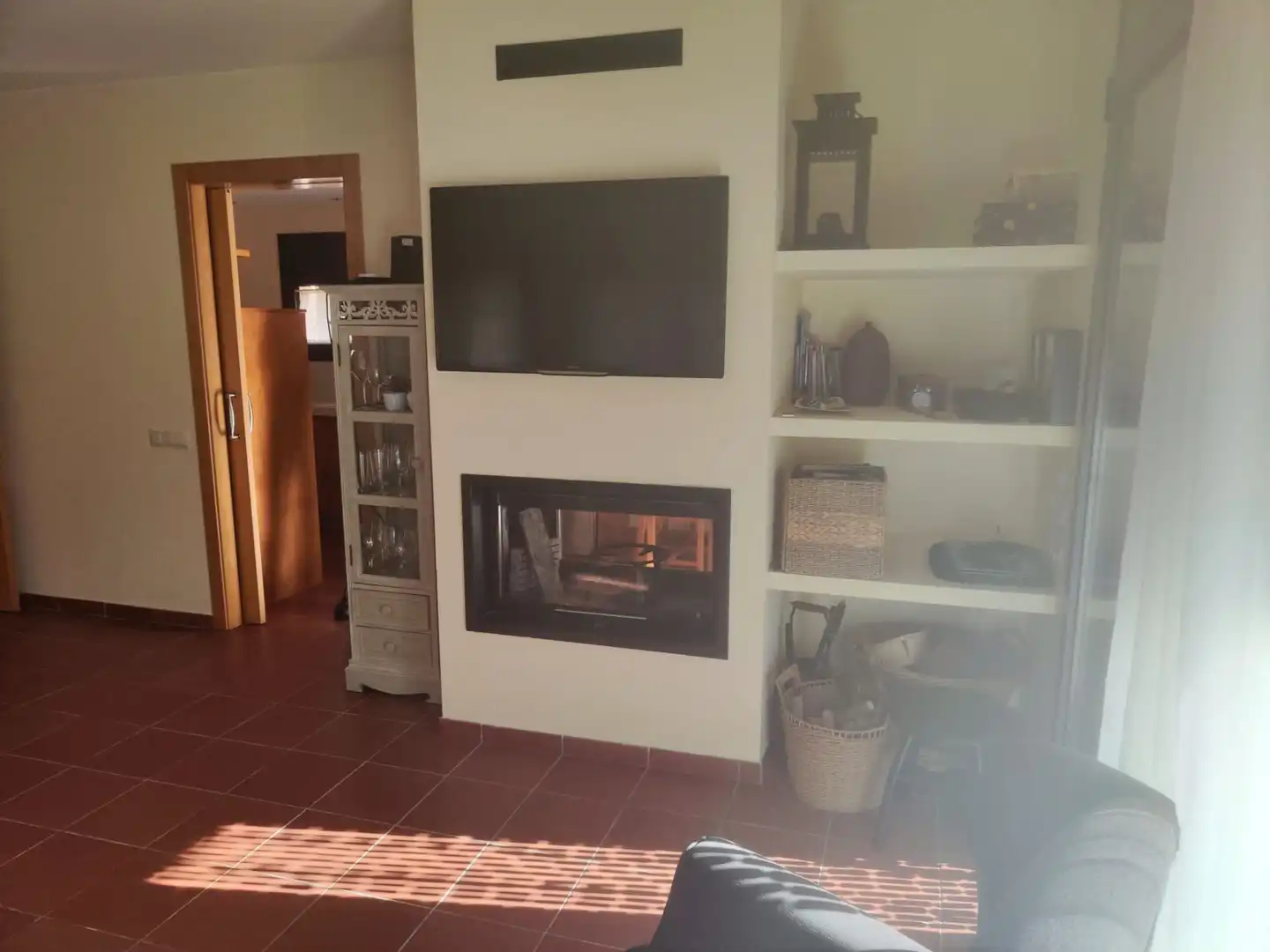 Sala de estar de Casa o chalet en venta en Sant Llorenç de la Muga con Calefacción y Jardín privado