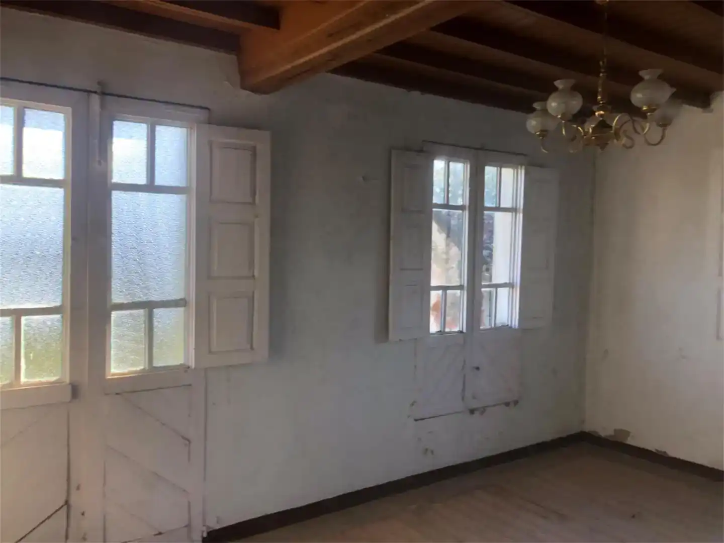 Country house zum Verkauf in Vilanova de Arousa mit Balkon