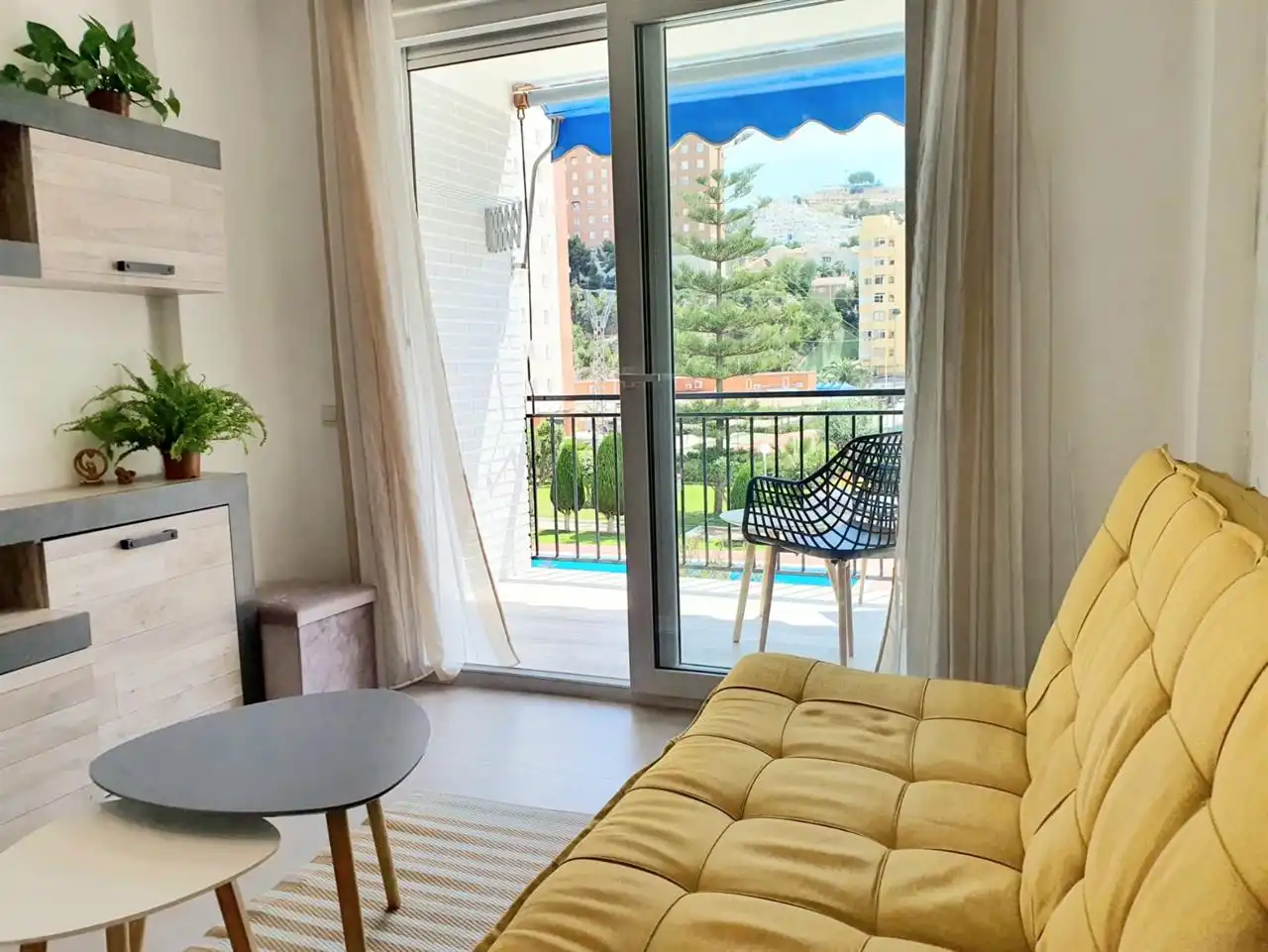 Habitación de Dúplex de alquiler en Villajoyosa / La Vila Joiosa con Piscina y Amueblado